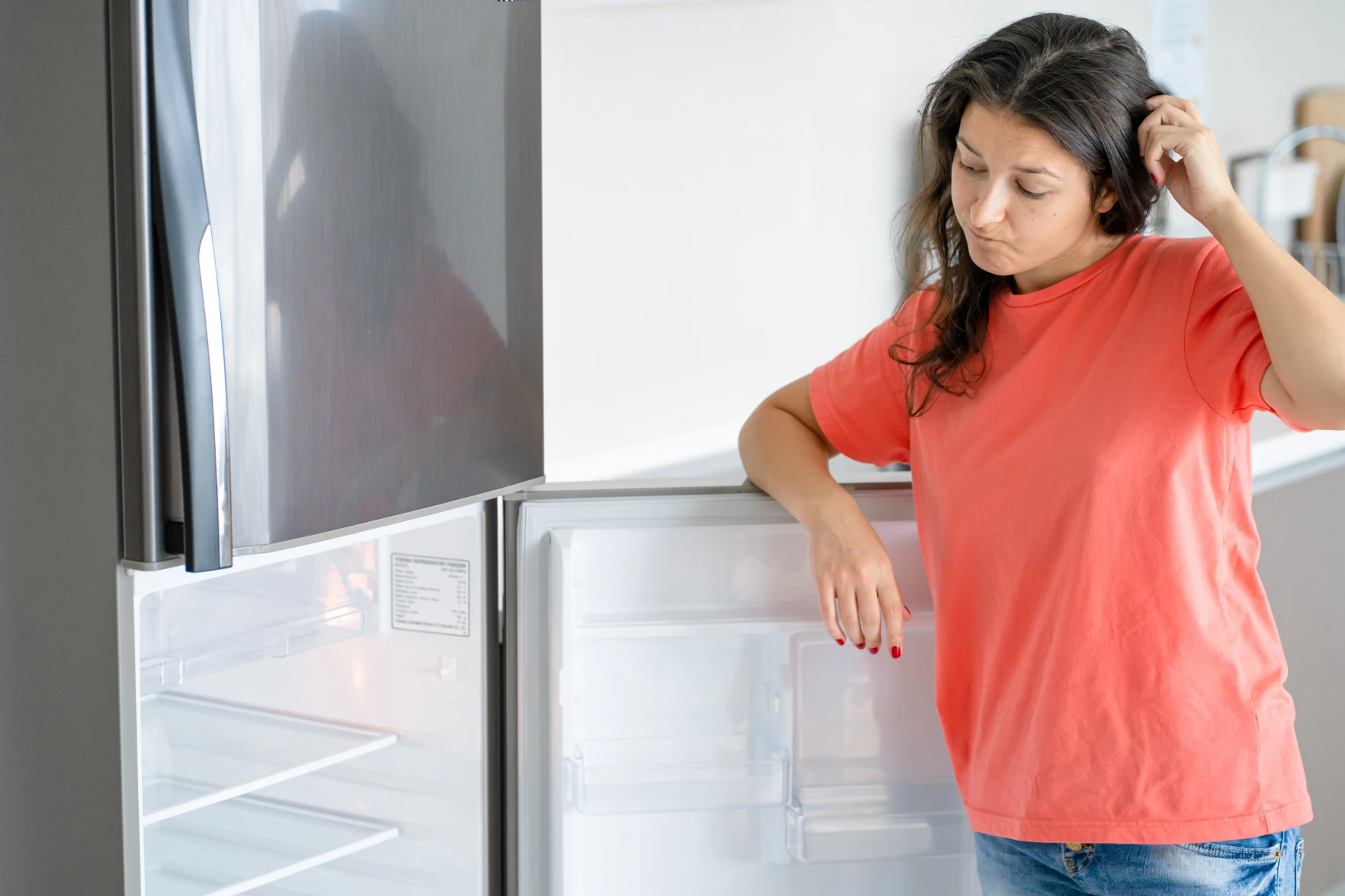 article de blog - stocker un frigo - mondialbox geneve - avril 2026